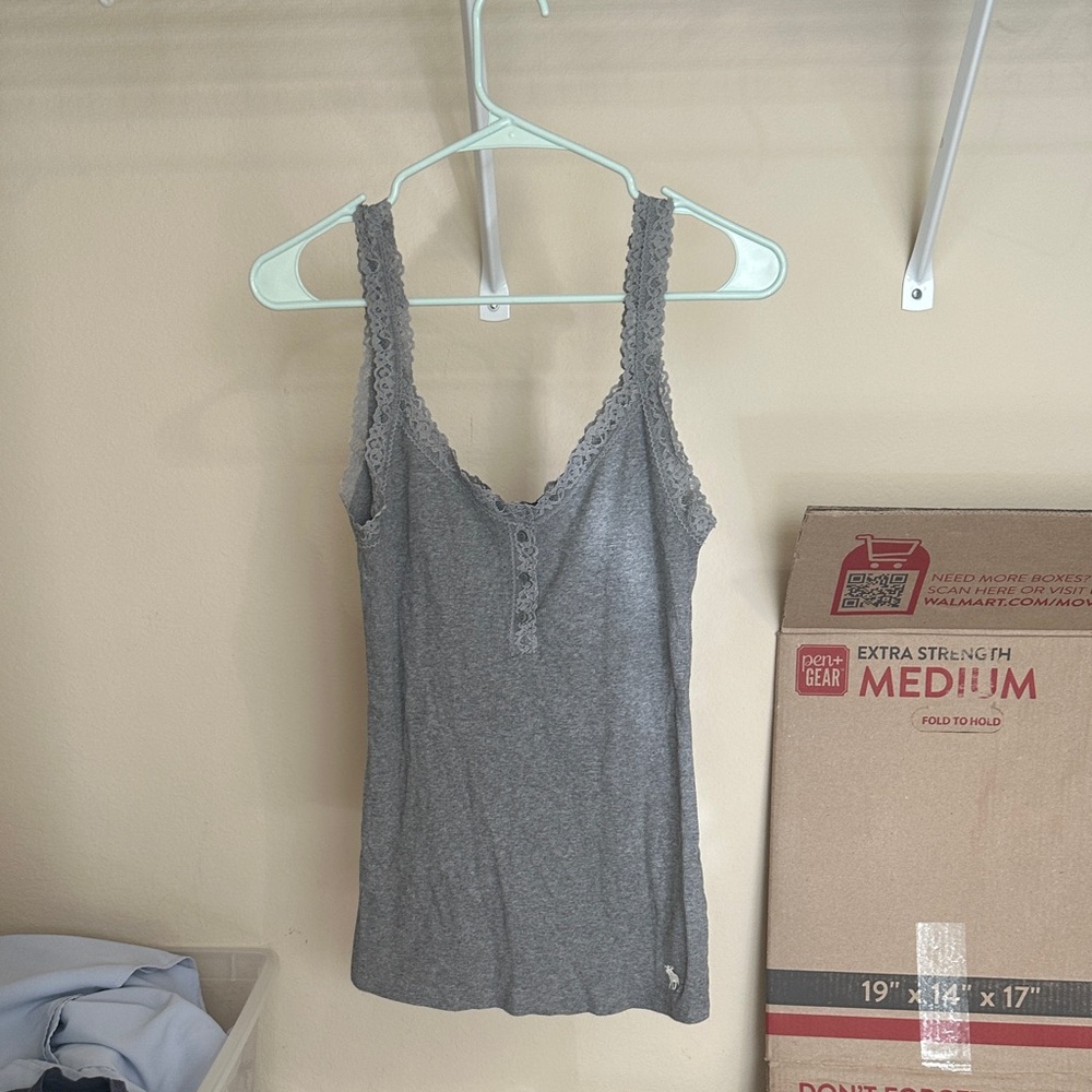 Abercrombie & Fitch Gray Lace-Trim Camisole Tank